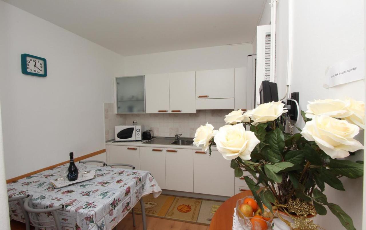 Ondina Appartement Rovinj Buitenkant foto